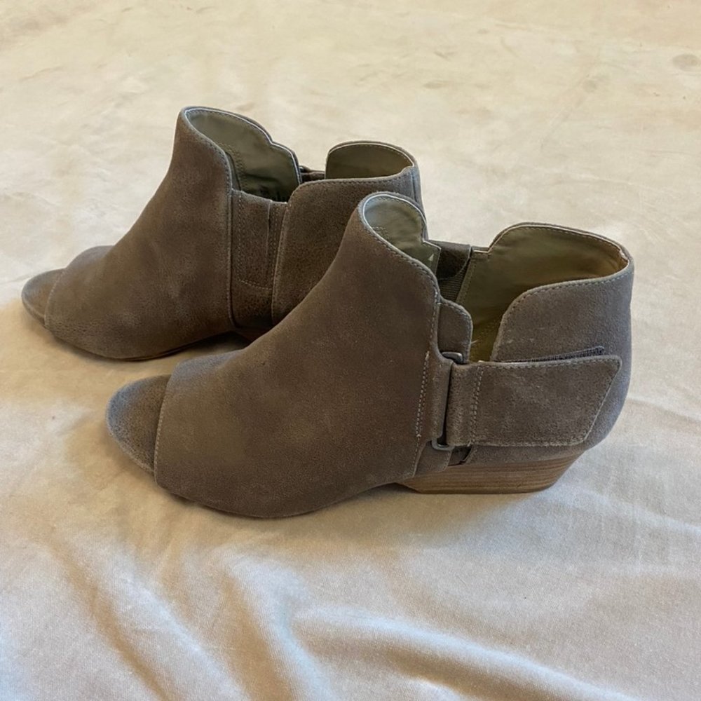Naturalizer Peep Toe Booties - Size 9